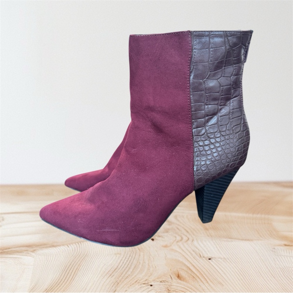 New direction size 7.5 Elegant Burgundy Ankle Boots